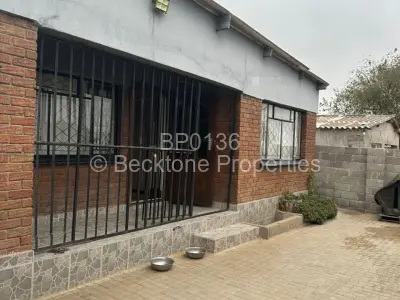 House For Sale in Magwegwe