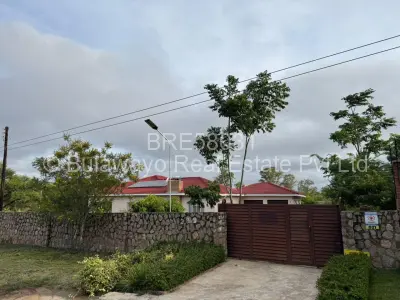 House For Sale in Burnside