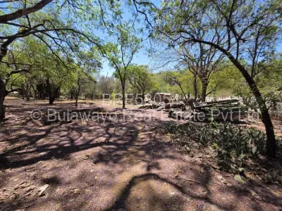 Cottage/Garden Flat For Sale in Hillside Byo