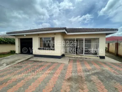 House For Sale in Mainway Meadows