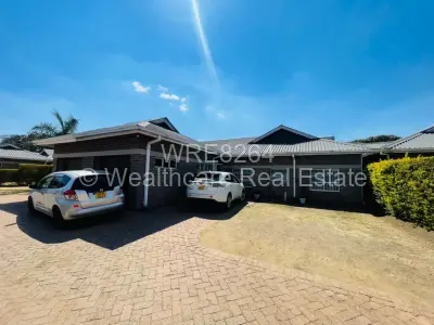 Townhouse/Cluster For Rent in Newlands