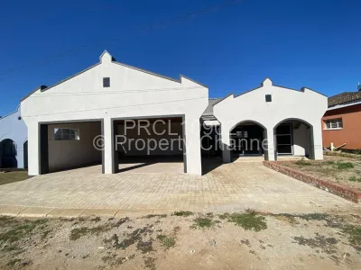 Townhouse/Complex/Cluster for Sale in Bluff Hill