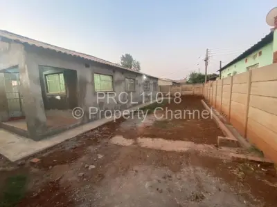 House for Sale in Warren Park