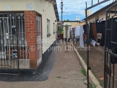 House For Sale in Glen View