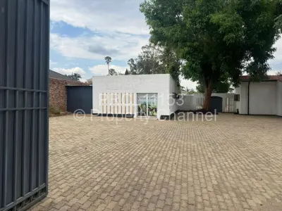 Retail/Shop For Rent in Gunhill
