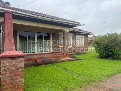 Cottage/Garden Flat For Rent in Prospect