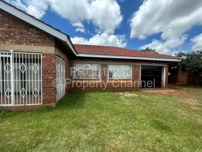 House For Rent in Glaudina