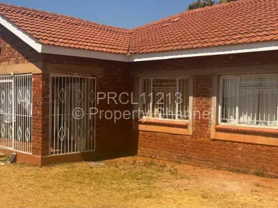 House For Rent in Glaudina