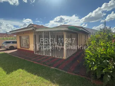 House For Rent in Lenana Park