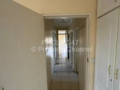 House For Rent in Lenana Park