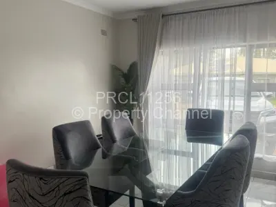 Townhouse/Cluster For Rent in Newlands