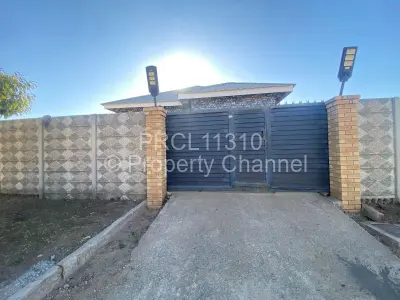 House For Sale in Glaudina