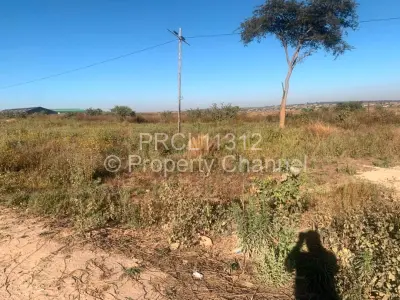 Commercial Stand For Sale in Karoi
