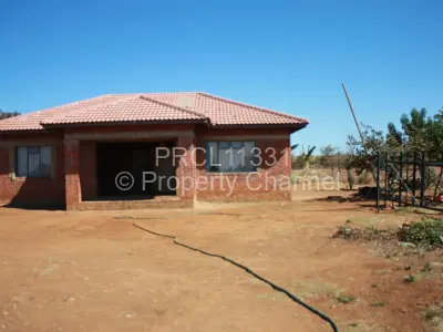 Cottage/Garden Flat For Sale in Norton