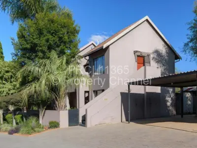 Flat/Apartment For Sale in Johannesburg