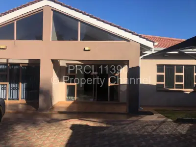 Flat/Apartment For Rent in Bluff Hill