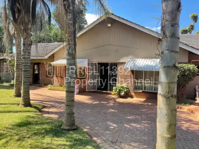 House For Sale in Alexandra Park