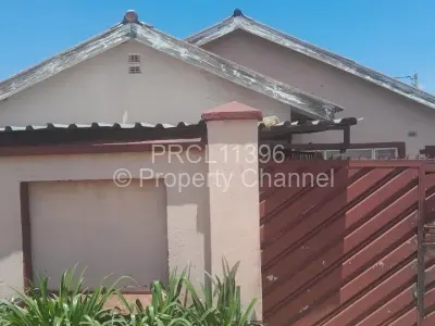 House For Sale in Glen View