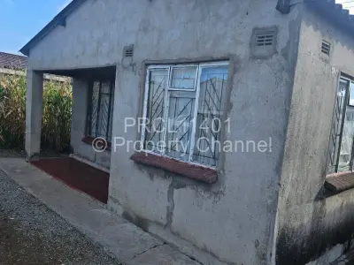 House For Sale in Senga