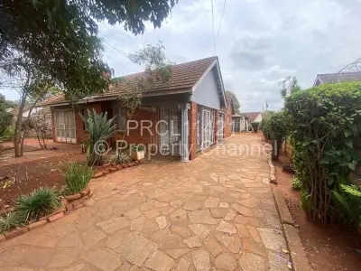 House For Sale in Cranborne