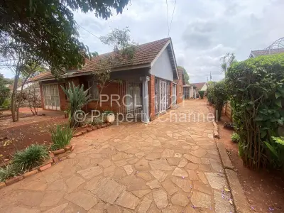 House For Sale in Cranborne