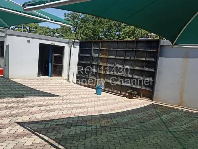 Townhouse/Cluster For Sale in Glen Lorne