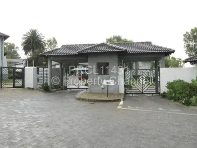 Flat/Apartment For Sale in Sharonlea