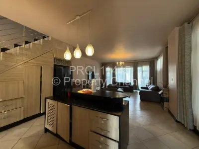 Townhouse/Cluster For Sale in Avondale