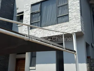 Townhouse/Cluster For Sale in Avondale