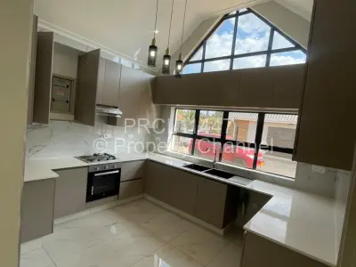 Townhouse/Cluster For Rent in Tynwald
