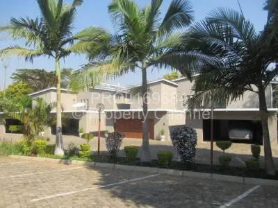 Flat/Apartment to Rent in Avondale