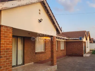 House for Sale in Westlea Hre