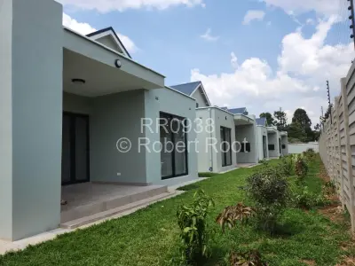 Flat/Apartment to Rent in Borrowdale West