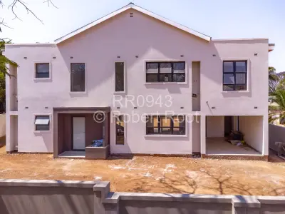 Townhouse/Complex/Cluster for Sale in Highlands