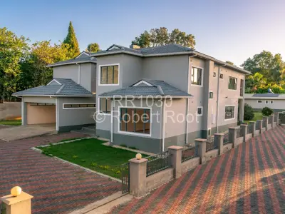 Townhouse/Cluster For Sale in Chisipite