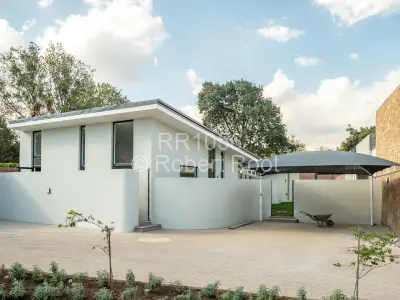 Townhouse/Cluster to Rent in Newlands