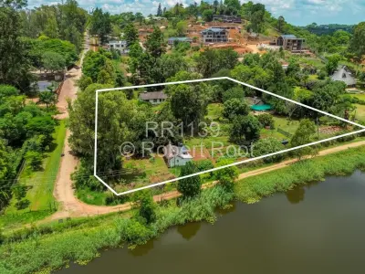 Residential Stand For Sale in Glen Lorne