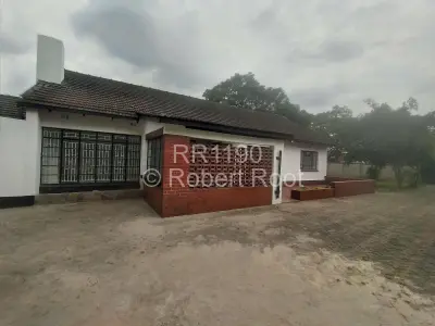 House For Rent in Mabelreign