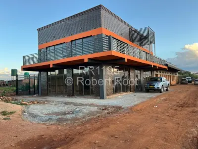 Retail/Shop For Rent in Hatcliffe