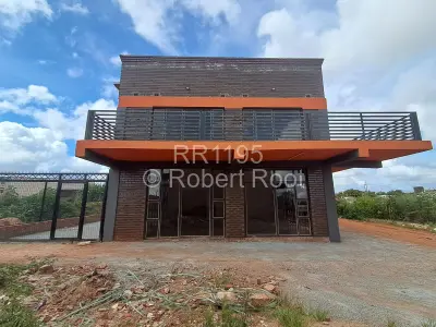 Retail/Shop For Rent in Hatcliffe