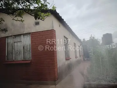 House For Sale in Glen View