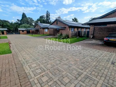 Townhouse/Cluster For Sale in Greendale