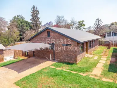 Townhouse/Cluster For Sale in Greendale