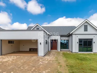 Townhouse/Cluster For Rent in Fairview