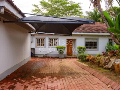 Townhouse/Cluster For Sale in Newlands