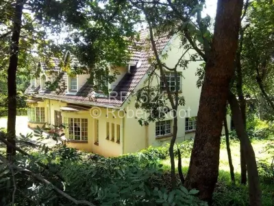 House For Sale in Lake Chivero