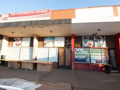 Retail/Shop For Sale in Mabelreign