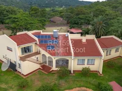 Townhouse/Cluster For Rent in Glen Lorne