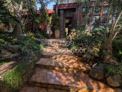 House For Sale in Glen Lorne