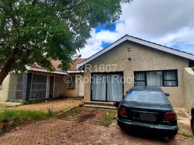 House For Sale in Waterfalls